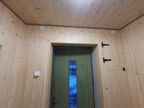 Esiku-uued-seinad-lagi-kilbi-kapp